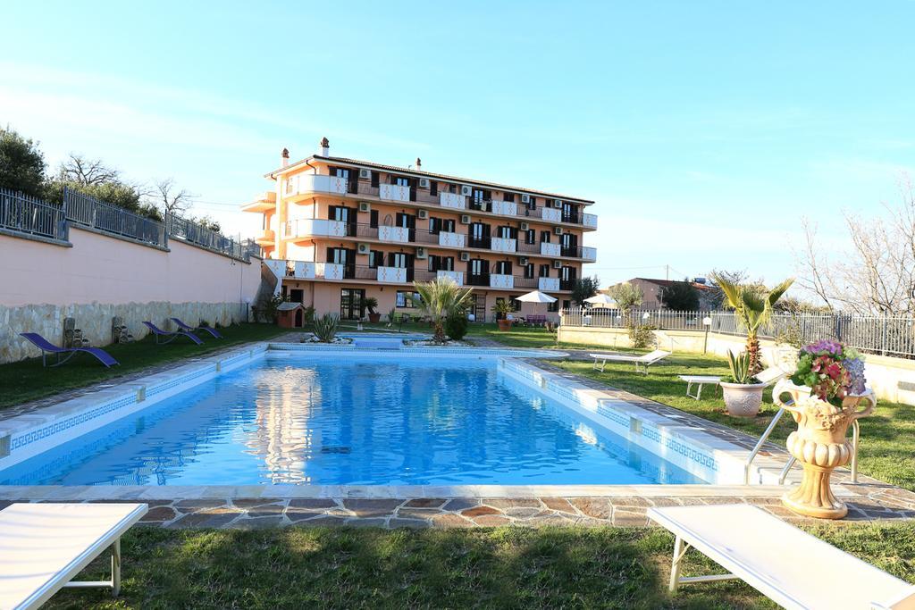 Chimento Resort Корильяно-Калабро Екстер'єр фото